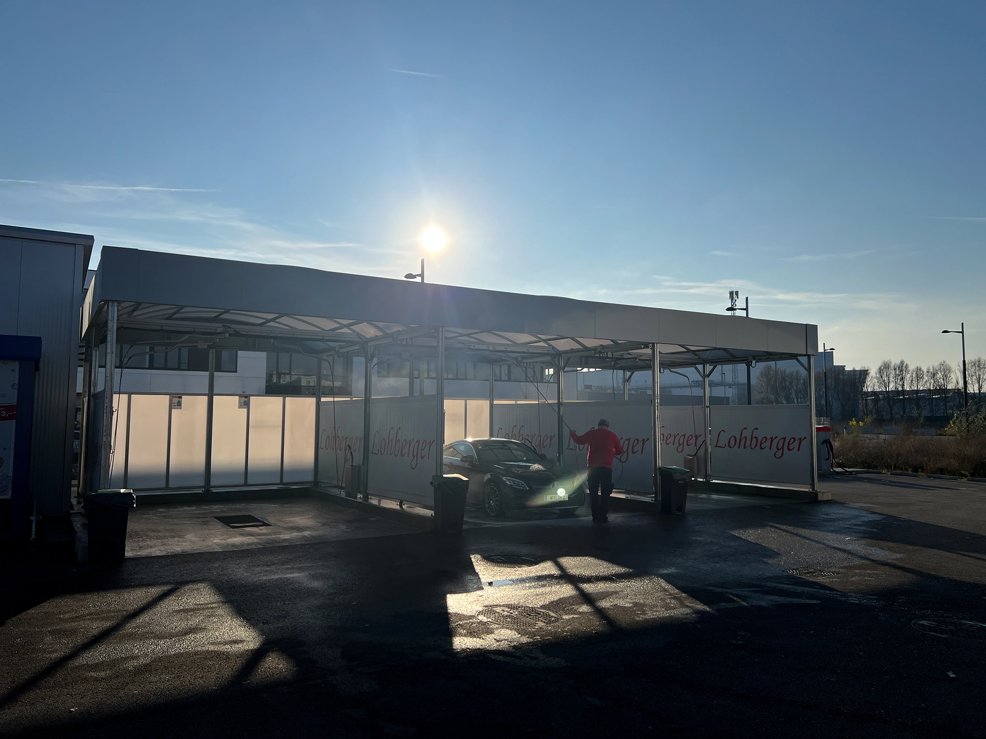 Lohberger Tankstelle Wien Auto in der SB Waschanlage
